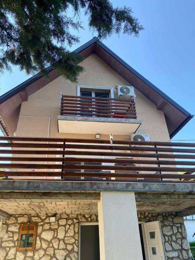 Milicin Konak Vrdnik Exterior foto